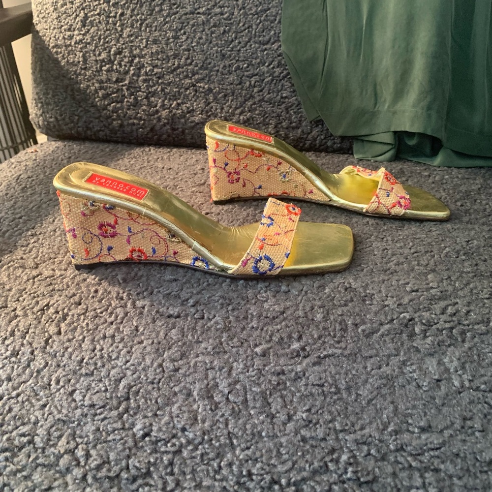 Vanessa Noel wedges